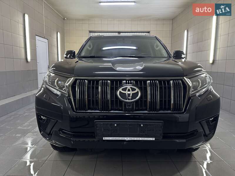 Позашляховик / Кросовер Toyota Land Cruiser Prado 2022 в Умані