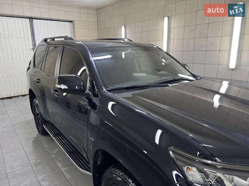 Позашляховик / Кросовер Toyota Land Cruiser Prado 2022 в Умані