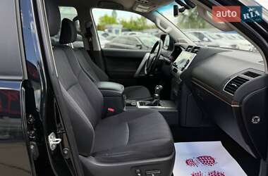 Внедорожник / Кроссовер Toyota Land Cruiser Prado 2022 в 