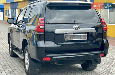 Позашляховик / Кросовер Toyota Land Cruiser Prado 2019 в 