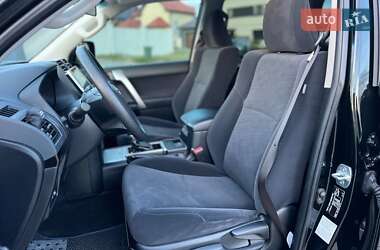 Внедорожник / Кроссовер Toyota Land Cruiser Prado 2022 в 