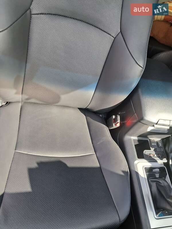 Внедорожник / Кроссовер Toyota Land Cruiser Prado 2019 в Киеве