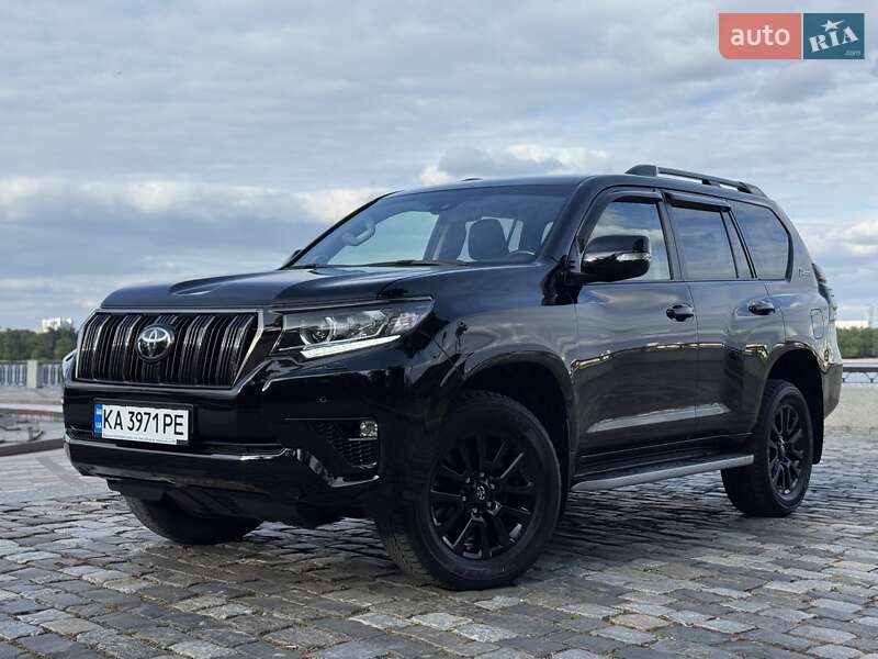 Позашляховик / Кросовер Toyota Land Cruiser Prado 2022 в Києві