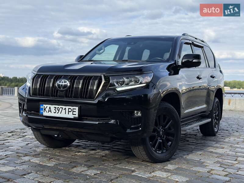 Позашляховик / Кросовер Toyota Land Cruiser Prado 2022 в Києві