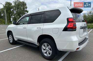 Внедорожник / Кроссовер Toyota Land Cruiser Prado 2018 в 