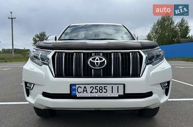 Внедорожник / Кроссовер Toyota Land Cruiser Prado 2018 в 