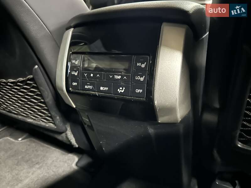 Внедорожник / Кроссовер Toyota Land Cruiser Prado 2019 в Днепре