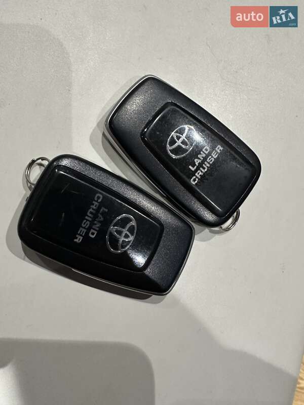 Внедорожник / Кроссовер Toyota Land Cruiser Prado 2019 в Днепре