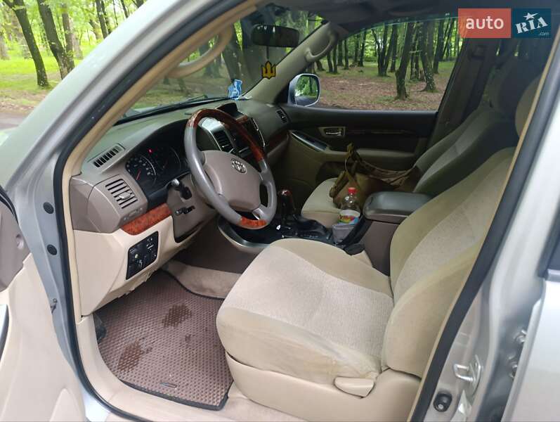 Позашляховик / Кросовер Toyota Land Cruiser Prado 2006 в Ужгороді