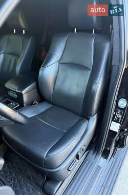 Позашляховик / Кросовер Toyota Land Cruiser Prado 2021 в 