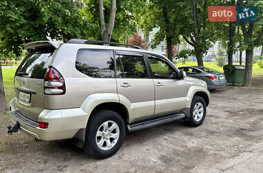 Внедорожник / Кроссовер Toyota Land Cruiser Prado 2004 в 