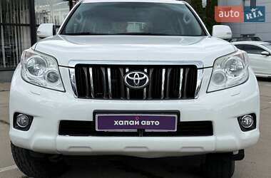 Внедорожник / Кроссовер Toyota Land Cruiser Prado 2012 в 