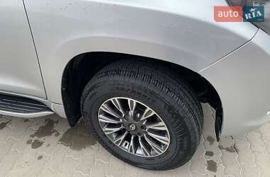Позашляховик / Кросовер Toyota Land Cruiser Prado 2011 в 