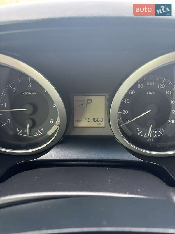 Внедорожник / Кроссовер Toyota Land Cruiser Prado 2012 в Новгород-Северском