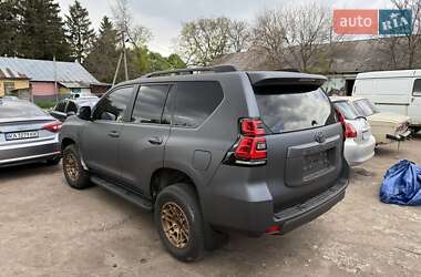 Позашляховик / Кросовер Toyota Land Cruiser Prado 2020 в 