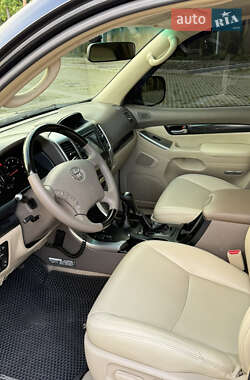 Внедорожник / Кроссовер Toyota Land Cruiser Prado 2007 в 