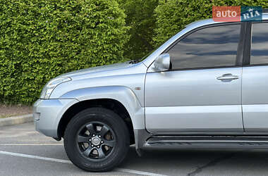 Внедорожник / Кроссовер Toyota Land Cruiser Prado 2005 в 