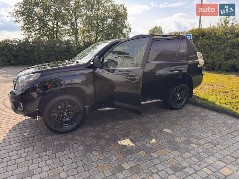 Внедорожник / Кроссовер Toyota Land Cruiser Prado 2012 в Львове фото 6 Внедорожник / Кроссовер Toyota Land Cruiser Prado 2012 в Львове
