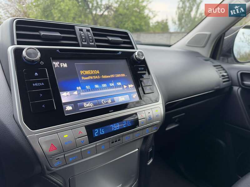 Позашляховик / Кросовер Toyota Land Cruiser Prado 2019 в Києві