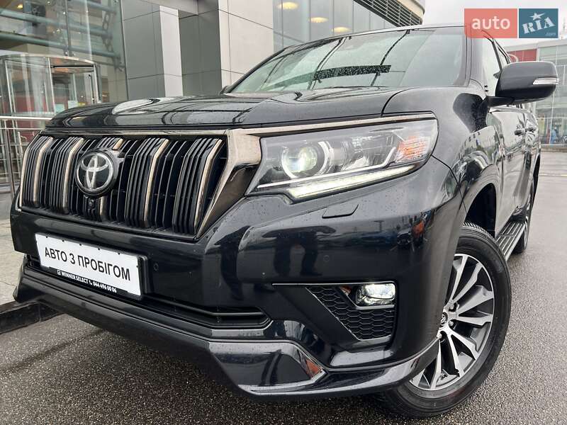 Toyota Land Cruiser Prado 2021
