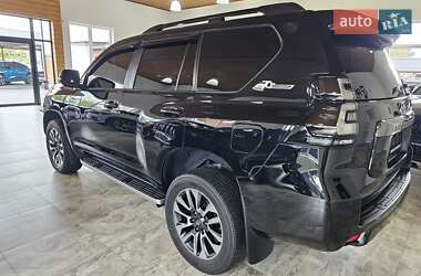 Внедорожник / Кроссовер Toyota Land Cruiser Prado 2022 в 