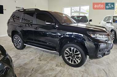Внедорожник / Кроссовер Toyota Land Cruiser Prado 2022 в 