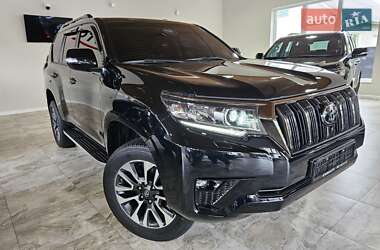 Внедорожник / Кроссовер Toyota Land Cruiser Prado 2022 в 