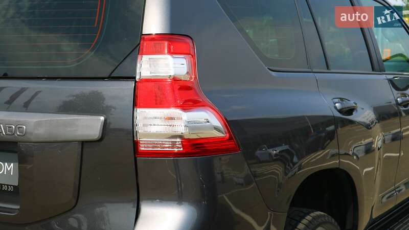 Внедорожник / Кроссовер Toyota Land Cruiser Prado 2016 в Киеве