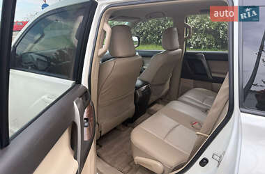 Позашляховик / Кросовер Toyota Land Cruiser Prado 2010 в 