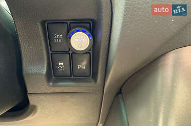 Позашляховик / Кросовер Toyota Land Cruiser Prado 2010 в 