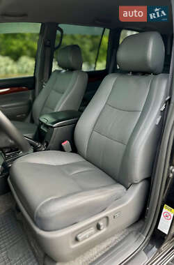 Позашляховик / Кросовер Toyota Land Cruiser Prado 2004 в 