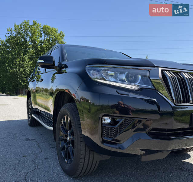 Внедорожник / Кроссовер Toyota Land Cruiser Prado 2023 в Киеве