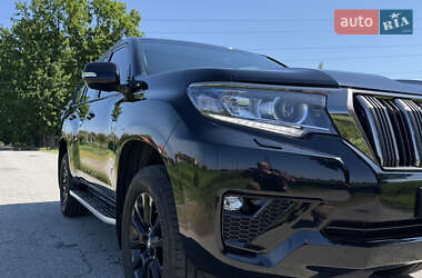 Внедорожник / Кроссовер Toyota Land Cruiser Prado 2023 в 