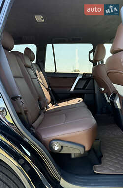 Внедорожник / Кроссовер Toyota Land Cruiser Prado 2023 в 