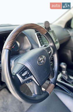 Позашляховик / Кросовер Toyota Land Cruiser Prado 2021 в 