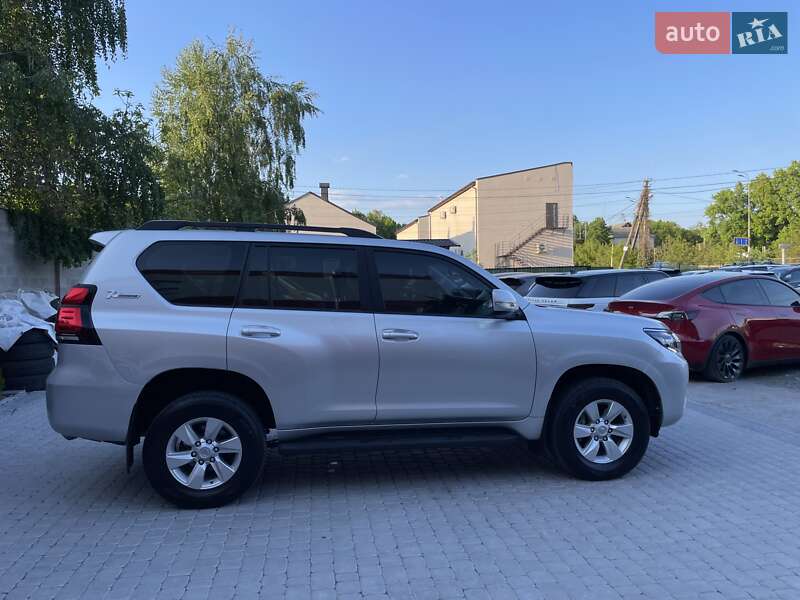 Внедорожник / Кроссовер Toyota Land Cruiser Prado 2018 в Виннице