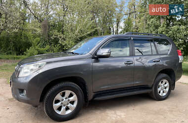 Позашляховик / Кросовер Toyota Land Cruiser Prado 2012 в 