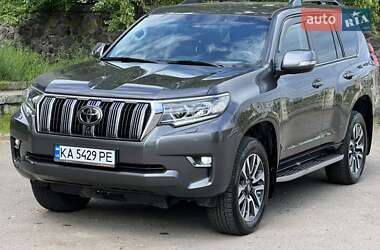 Внедорожник / Кроссовер Toyota Land Cruiser Prado 2022 в 