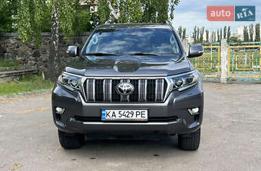 Внедорожник / Кроссовер Toyota Land Cruiser Prado 2022 в 