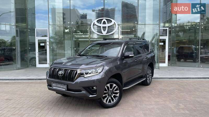 Toyota Land Cruiser Prado 2022