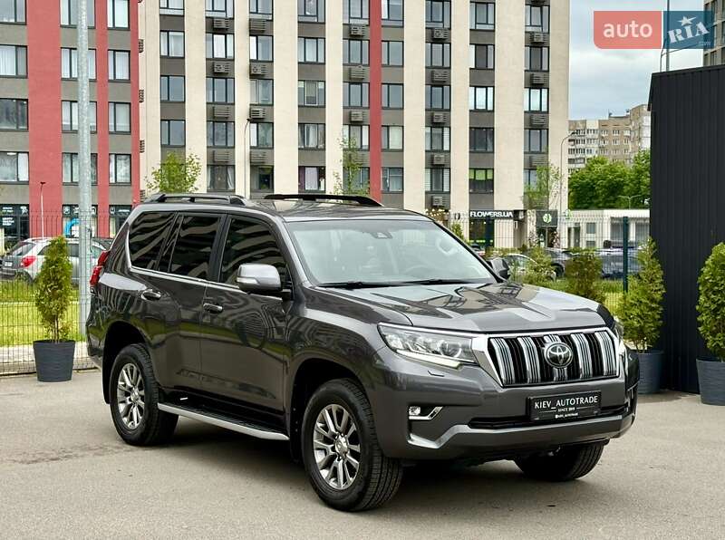 Внедорожник / Кроссовер Toyota Land Cruiser Prado 2017 в Киеве