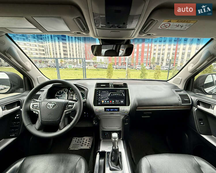 Внедорожник / Кроссовер Toyota Land Cruiser Prado 2017 в Киеве