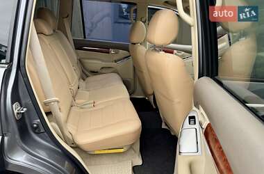 Внедорожник / Кроссовер Toyota Land Cruiser Prado 2004 в 