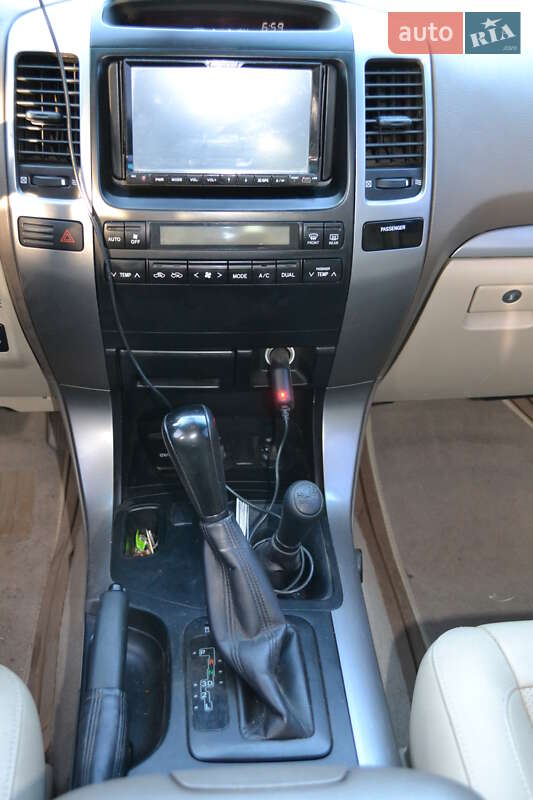 Внедорожник / Кроссовер Toyota Land Cruiser Prado 2005 в Одессе