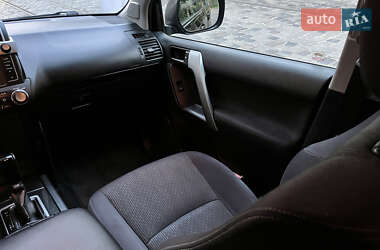 Внедорожник / Кроссовер Toyota Land Cruiser Prado 2016 в 