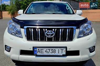 Позашляховик / Кросовер Toyota Land Cruiser Prado 2012 в 