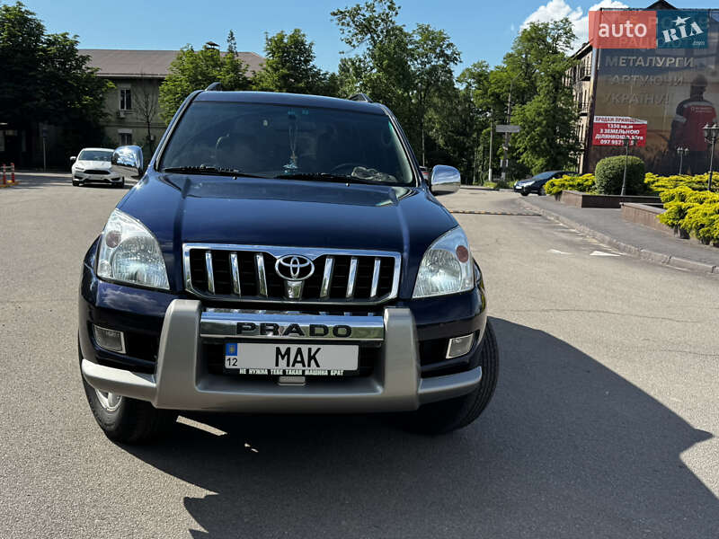 Внедорожник / Кроссовер Toyota Land Cruiser Prado 2007 в 