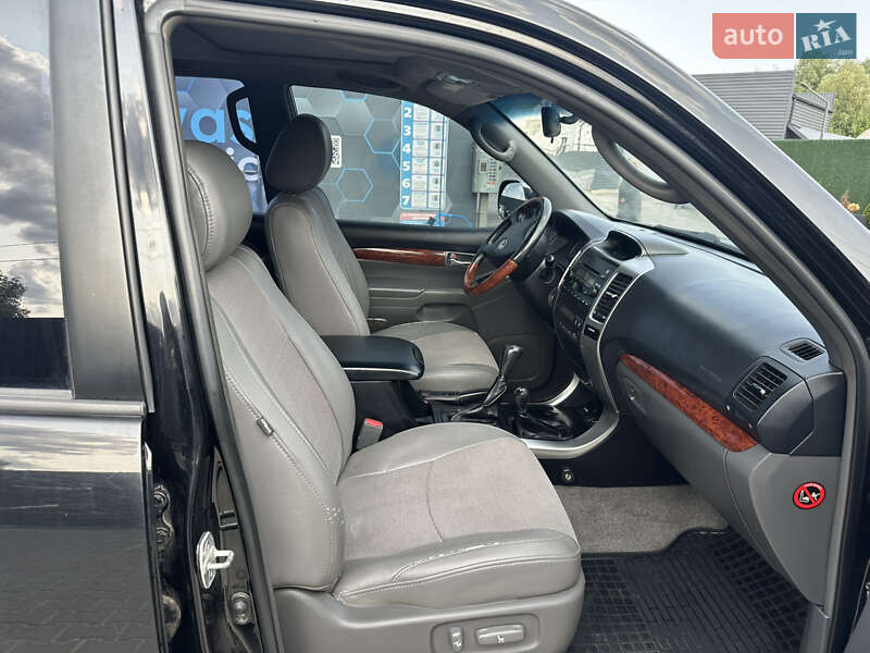Внедорожник / Кроссовер Toyota Land Cruiser Prado 2006 в Фастове