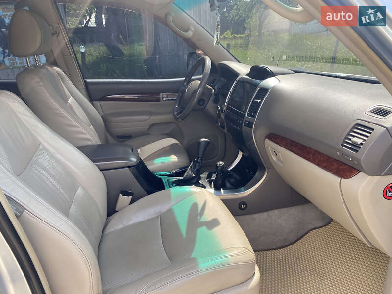 Внедорожник / Кроссовер Toyota Land Cruiser Prado 2003 в Верховине