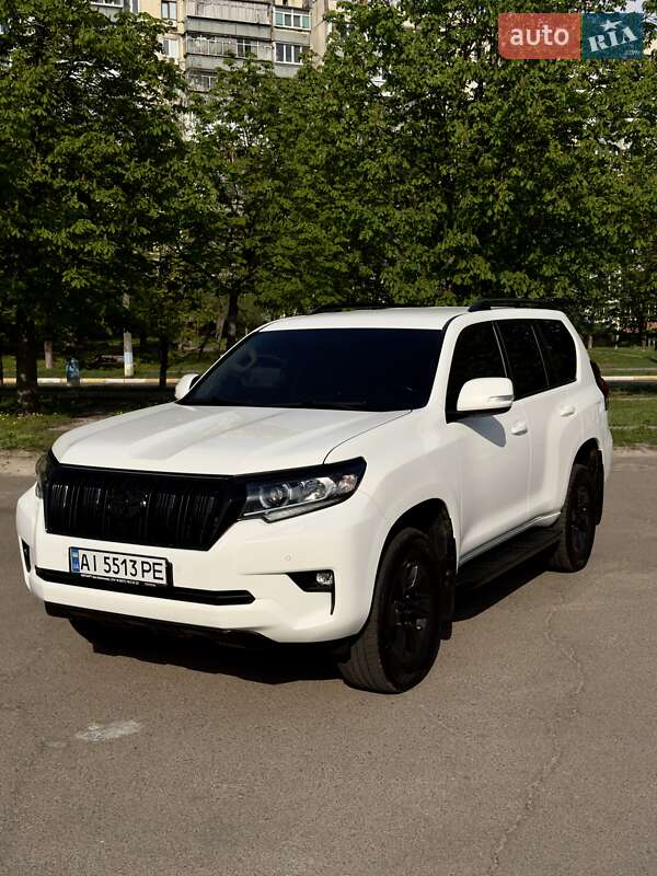 Позашляховик / Кросовер Toyota Land Cruiser Prado 2020 в 